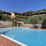 Mare E Natura A Nisportino Appartement